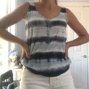 Dark blue and light blue striped tank top wbuttons